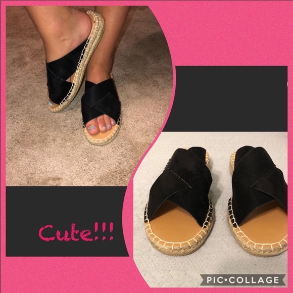 Last Pair🔥🔥New! Black X Band Sandals - Picture 3 of 7